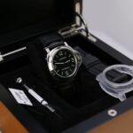 Panerai PAM00112 Luminor 44mm Black Dial Stainless Steel on the strap - Image 5